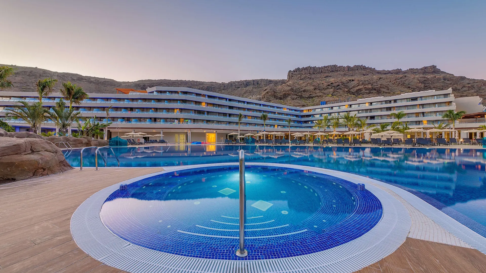 Radisson Blu Resort & Spa, Gran Canaria Mogan Puerto De Mogan 5*,  Spagna