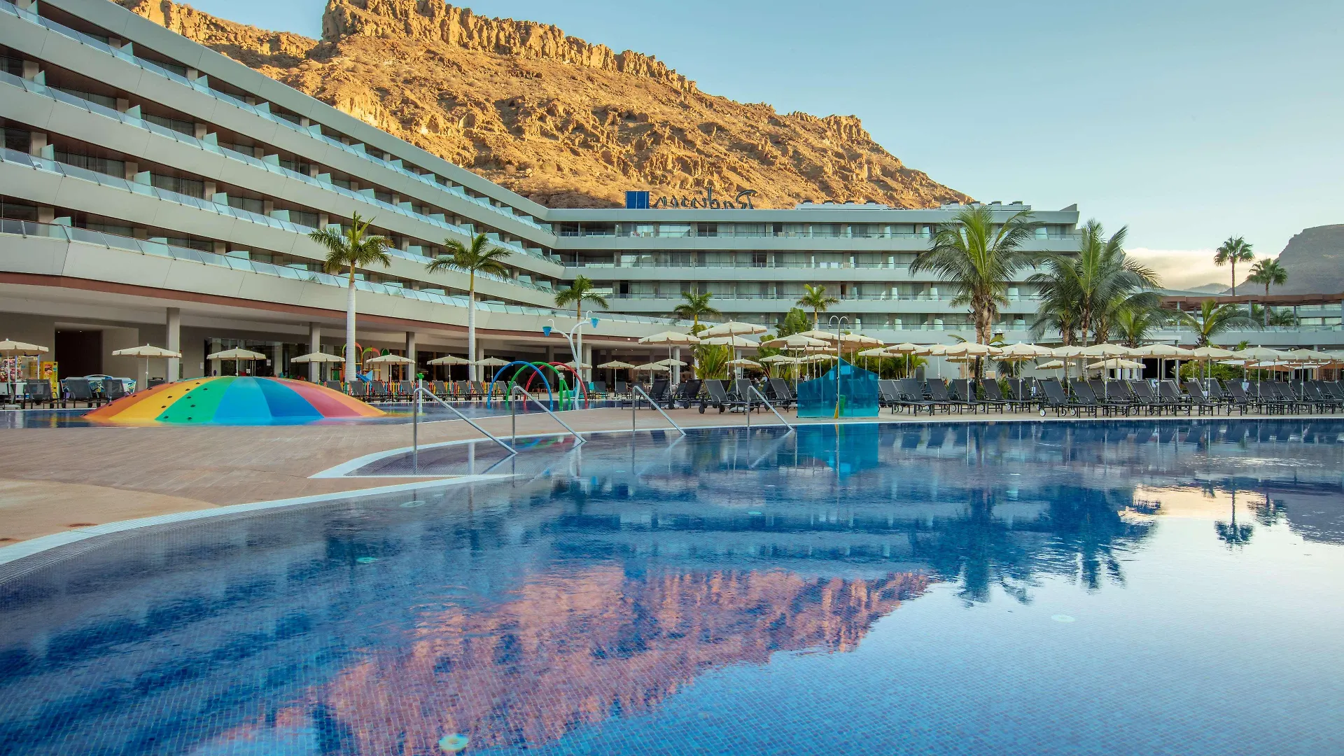 Radisson Blu Resort & Spa, Gran Canaria Mogan Puerto De Mogan 5*,  Spanje